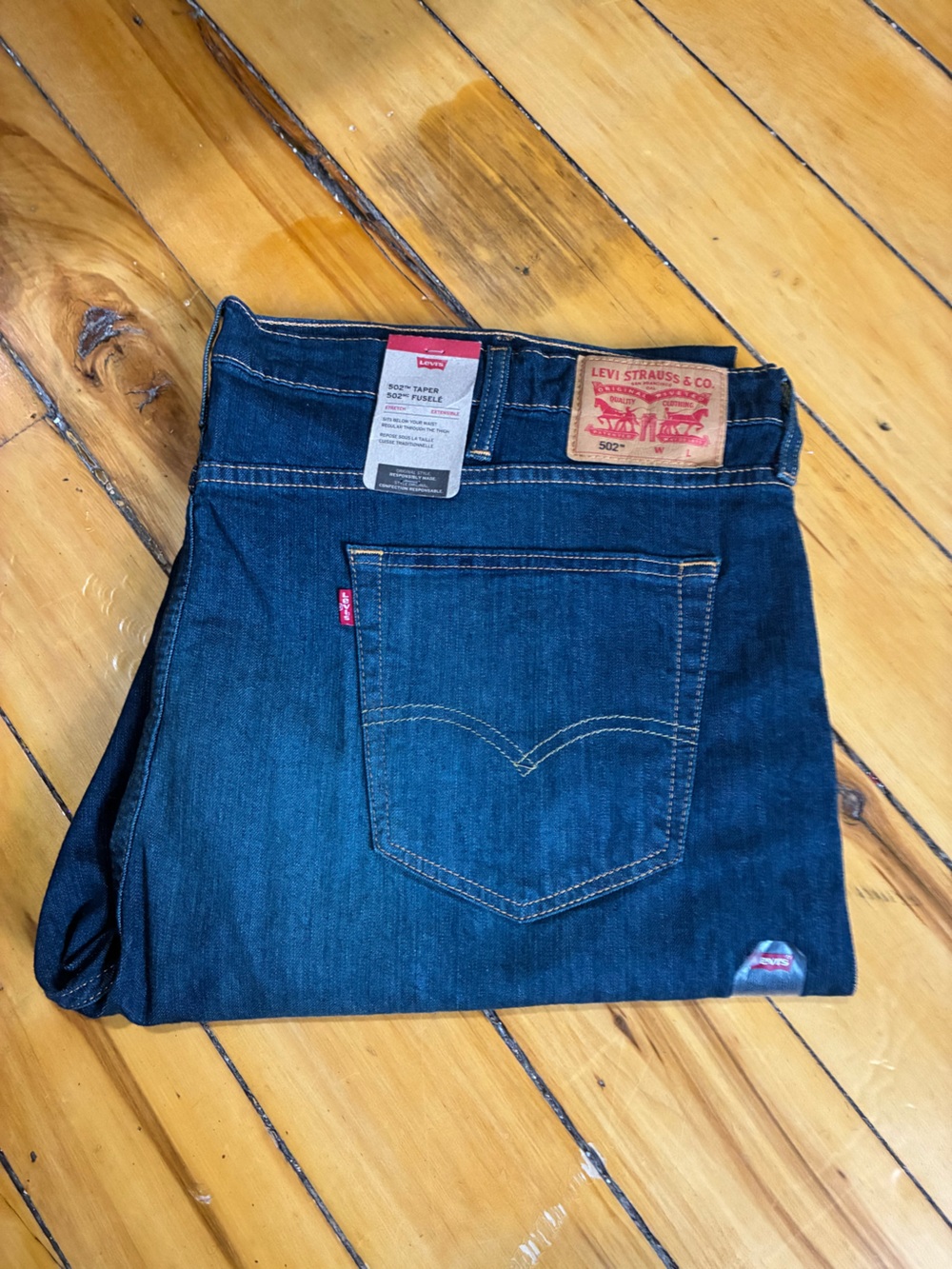 NWT Levi's 502 Taper Men’s Jeans Big & Tall 48 x 32